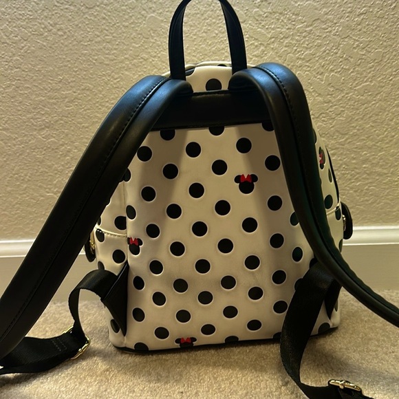 Disney Loungefly Minnie Mouse Backpack - Picture 3 of 7